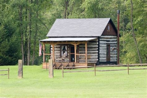 Little Log Cabin For Simple Living Tiny House Pins