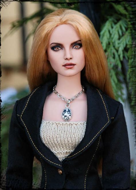 Rosaliehale Very Disturbing Eyes For A Barbie Doll Twilight Dolls Twilight Fans The Twilight