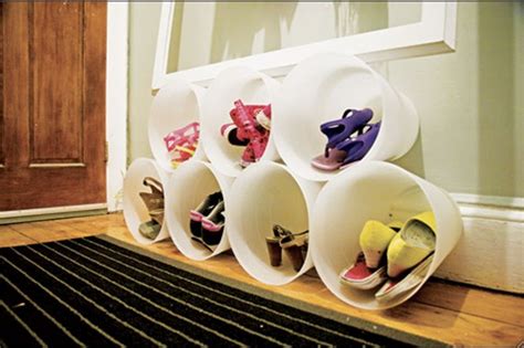 Cara membuat meja dari rak telur dengan budget yang sangat sangat minim , bisa buat jualan. Coretan AdrianaHussein: Inspirasi diy : Tempat letak kasut ...