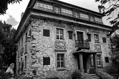 Paquetes de vacaciones en caldas da rainha. Photo by Falafalabarato (Museu da Cerâmica) // Follow us ...