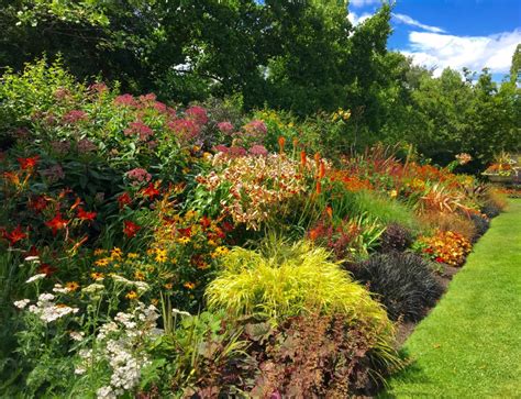 English Flower Borders Archives A Peaceable Garden Landscape Design