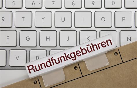 Internetfähige geräte sind heute in fast allen in deutschland muss für jede wohnung (also jeder haushalt) der rundfunkbeitrag bezahlt werden. Befreiung vom Rundfunkbeitrag - "Das sind Ihre Rechte ...