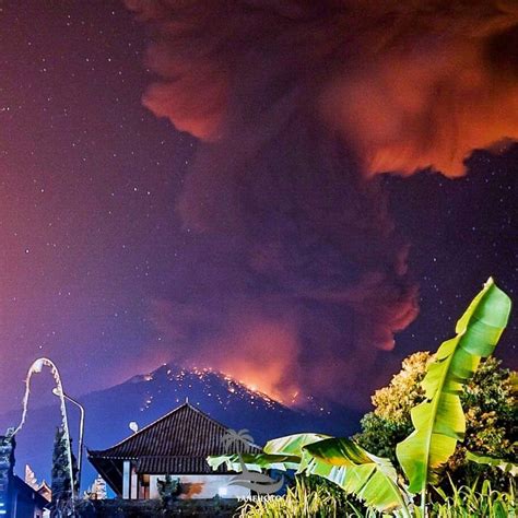 Mount Agung Flights Resume After Bali Volcano Disruption Bbc News
