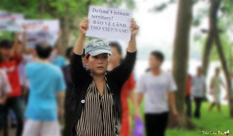 Đòi trả công nuôi dưỡng thì sinh nó ra làm gì bị bố ruột tố thờ ơ, bỏ rơi bố, con trai lê giang bức xúc: Chị Lê Thị Phương Anh bị bắt cóc - Dân Làm Báo