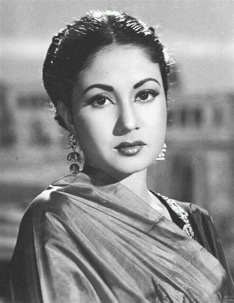 25 Facts About Meena Kumari The Tragedy Queen Of Bollywood