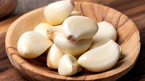 Why You Should Soak Garlic Cloves In Water Before Peeling Them