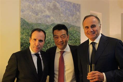 Currently, yang hong poh holds the position of chief executive officer for caprice capital sdn. MM. Paul Yang et Franklin Willemyns ont reçu les insignes ...