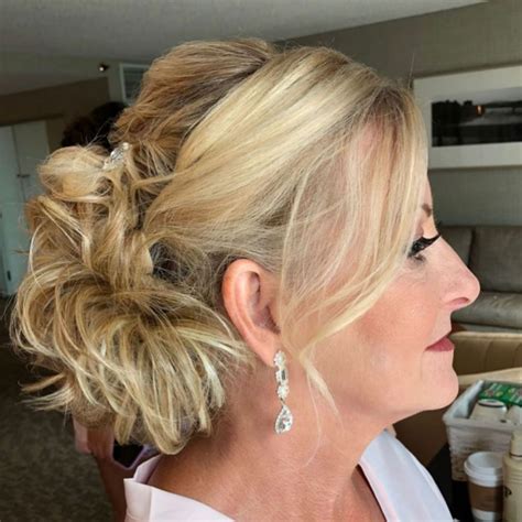 21 Mother Of Bride Hairstyles 2020 Hairstyle Catalog