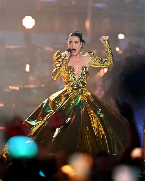Katy Perry In Her Provocative Liquid Gold Dress That Made History