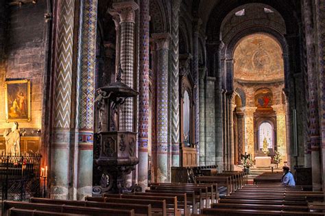 Esta Iglesia De Casi Mil Años Es Una Maravilla De Francia Y Está En