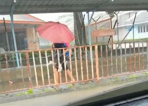 Jika akun tidak muncul di hasil, ada kemungkinan akun itu memblokir kamu atau akun tersebut sudah tidak ada lagi. Tiada siapa basah! Rakan dukung, murid istimewa pegang ...