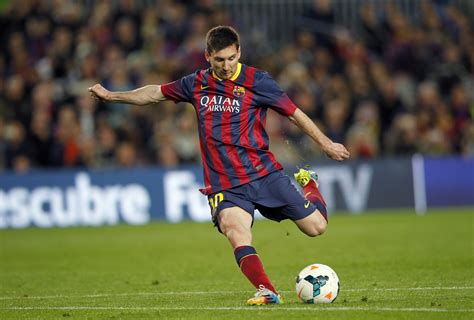 Lionel Messi With Ball Weneedfun
