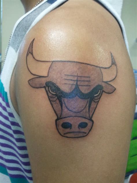 Chicago cubs circle logo tattoo. Chicago bulls Tattoos