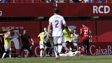 En la pasada temporada con el fc barcelona b, rey manaj tuvo la que quizá es el mejor curso en cuanto a goles se trata. Rey Manaj shënon në Spanjë, më pas e kërcënojnë me vdekje ...