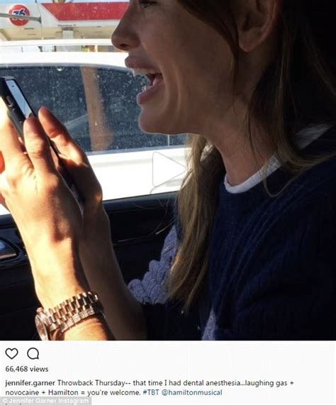 Jennifer Garner Giggles And Cries On Laughing Gas Daily Mail Online