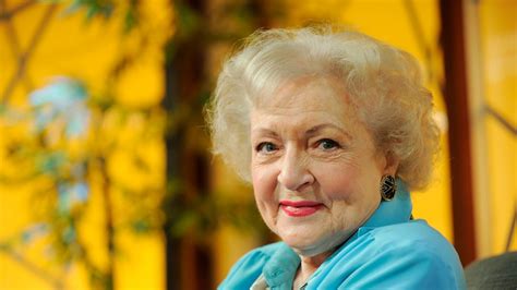 Betty White Today Photo What Are Betty White S Plans For Her 99th