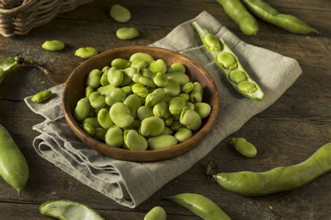 Se cucinare con le alghe ti sarebbe sempre piaciuto ma non sai da che parte cominciare ecco trucchi e consigli per usare le alghe in cucina in maniera facile e in poco tempo. Come utilizzare le fave secche | Guide di Cucina