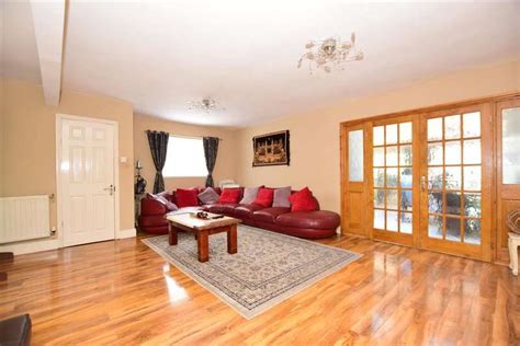 Check spelling or type a new query. 6 Bedroom Semi Detached House For Sale In Manor Road ...