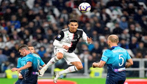 نادي الكويت يفاوض المغربي مهدي بوربيعه ٢٩ عام لاعب وسط ساسولو الايطالي. أتالانتا يتفوق على أندية الدوري الإيطالي "تهديفيا"