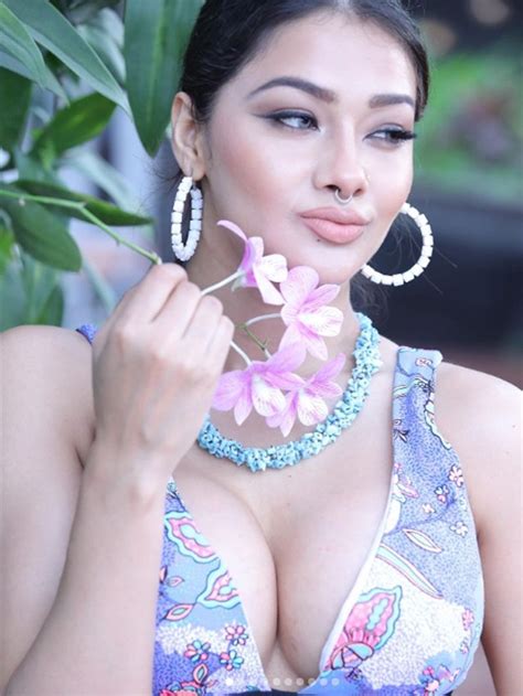 Hot Photos Bhojpuri Actress Namrata Malla Shocks Fans With Cleavage In