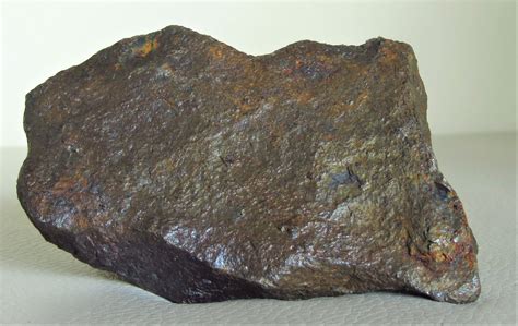 A meteorite is a solid piece of debris from an object, such as a comet, asteroid, or meteoroid, that originates in outer space and survives its passage through the atmosphere to reach the surface of. Meteorit - Steintruhe - Mineralien und feine Accessoires