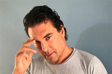 El actor mexicano utilizó sus redes sociales para contar que se sometió a dos. Revelan que madre de Eduardo Yáñez vive un calvario en el ...