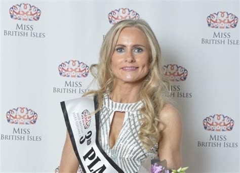 Stunning Esther Wows Judges At Miss British Isles Contest Kilkenny People