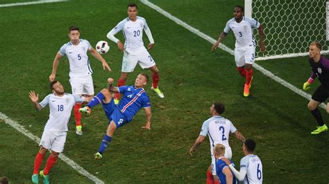 Iceland Wins England Implodes Twitter Reacts Cnn