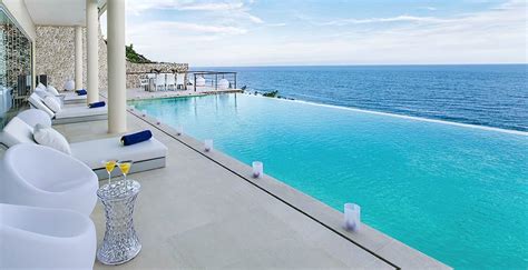 Luxury bali villas is the only way to stay in bali. Luxury Clifftop Villa Bali, Bali Clifftop Villa, Best ...