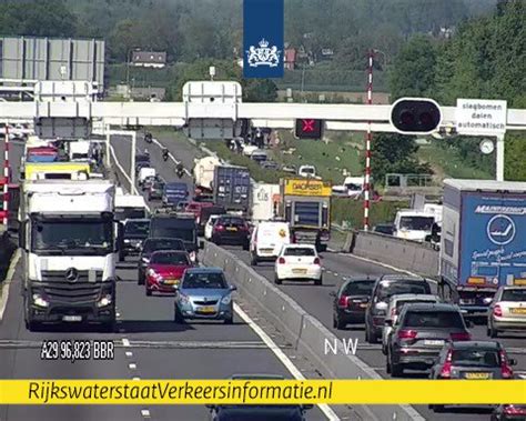 De brug is een cruciale schakel voor. Problemen met Spijkenisserbrug en Haringvlietbrug voorbij ...