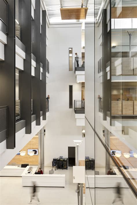 Au Mell Classroom — Williams Blackstock Architects