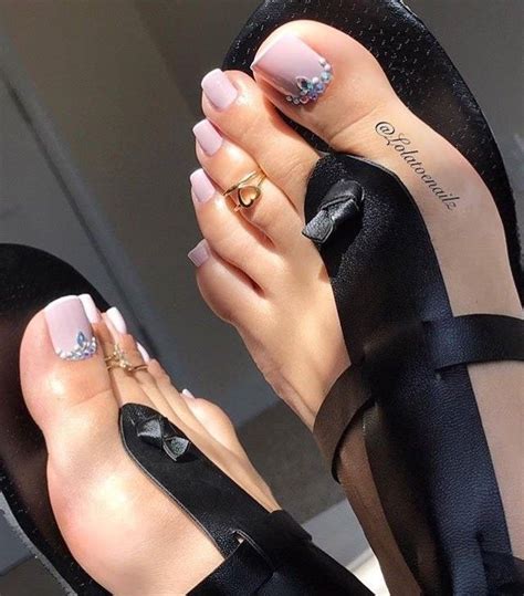 cute nails by lolatoenailz yay or nay pretty toes beautiful toes toe nails