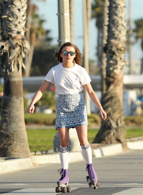 Maisie Williams Roller Skating In Santa Monica January 2016 • Celebmafia