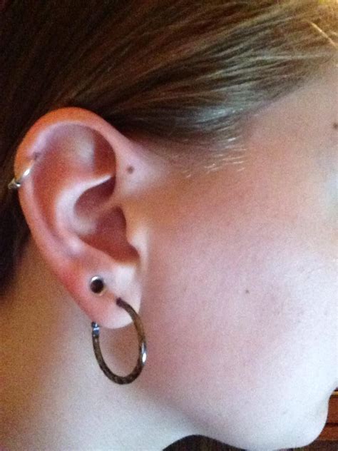 Lobe Piercing Peircings Piercing Jewelry Tattoos And Piercings Ear