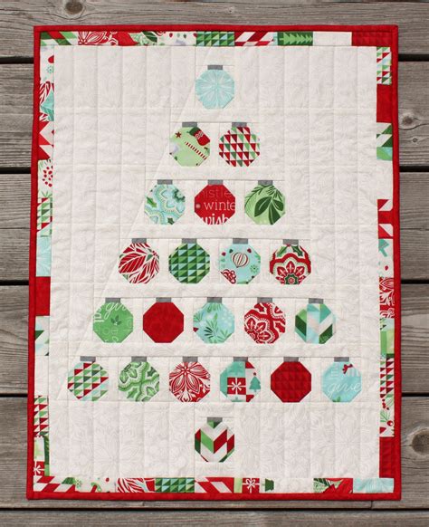 Simple Blocks Form A Charming Christmas Tree Quilting Digest