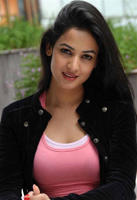 Bollywood Actresses Sonal Chauhan