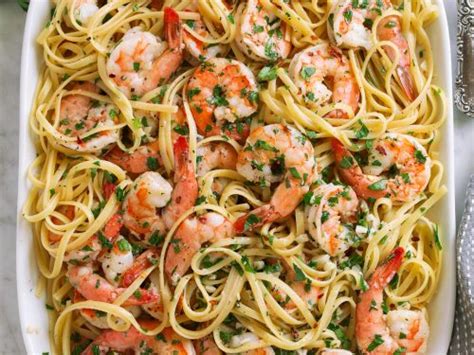 easy shrimp scampi and linguine recipe