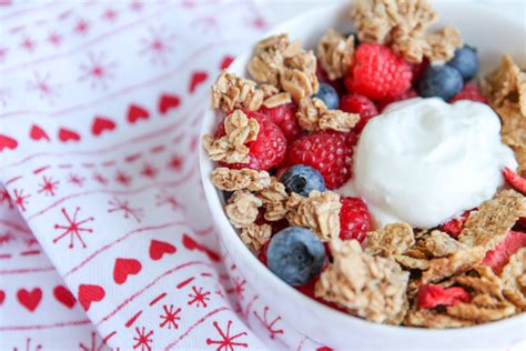 Maybe you would like to learn more about one of these? Mixed Berry Greek Yogurt Bowl - A Light & Fit Breakfast!