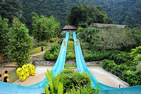 Berikut adalah senarai lokasi taman tema atau theme park yang sedang beroperasi dan akan/sedang di bina di malaysia melaka wonderland. 17 Senarai Taman Tema Air di Malaysia, Kanak-kanak Suka!