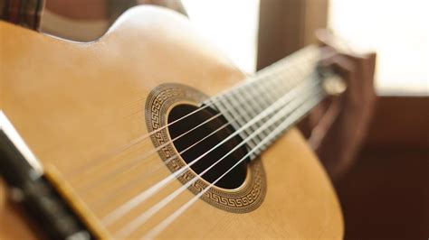 · it is another free app for learning guitar, however we do have some obligations to warn you that the lessons are not free of charge. Your Guitar Sage Courses and Lessons