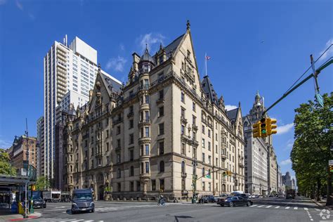 The Dakota 1 W 72nd St New York Ny Apartments For Rent In New York