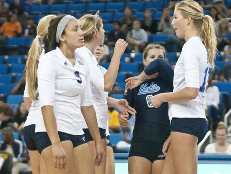 Ucla Womens Volleyball Looks To Turn Around Season Daily Bruin