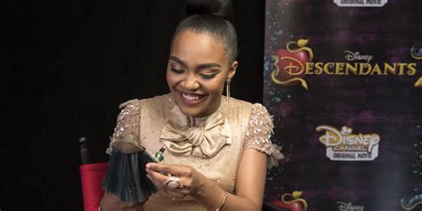 China Anne Mcclain Unboxes Her First ‘descendants 2′ Uma Doll And Its