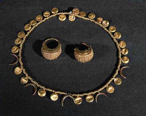 All Mesopotamia — Beautiful Sumerian Necklace Iraqi Museum In