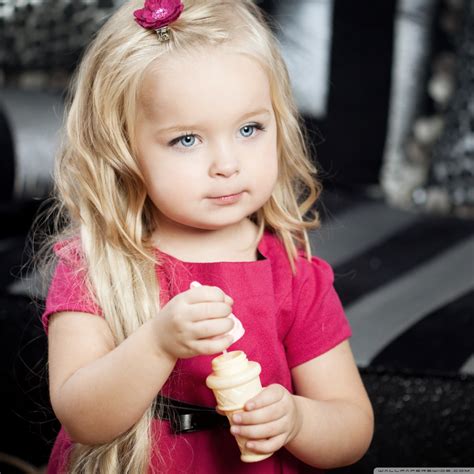 Little Girl Ultra HD Desktop Background Wallpaper for 4K UHD TV