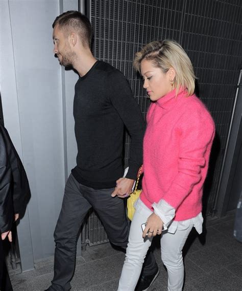 Calvin harris / ellie goulding. Calvin Harris And Rita Ora Confirm Relationship As They ...