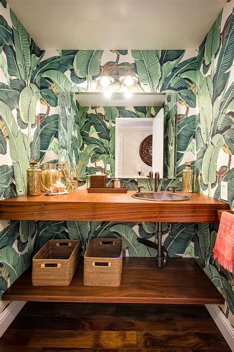Get Ready For Summer Stunning With These Tropical Bathrooms