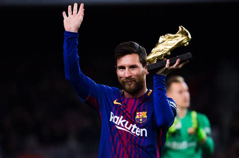 Messi Presentó Su Bota De Oro A Todo El Camp Nou