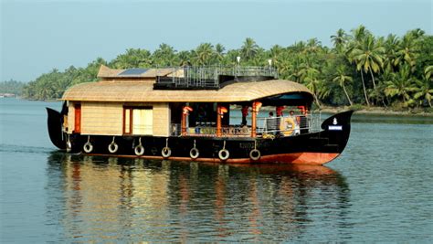 Kasaragod Tour Packages Theyyam Bekal Beach Fort And Other Attractions