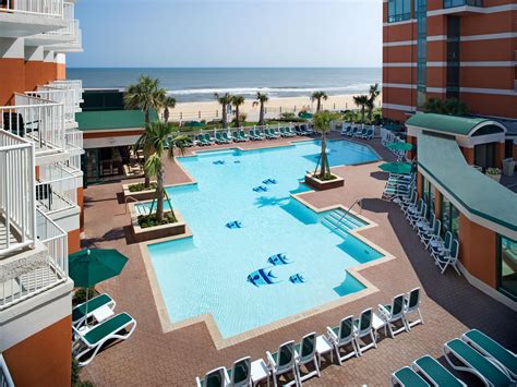 This beach hotel is 1.8 mi (2.9 km) from virginia beach convention center and 10.4 mi (16.8 km) from virginia. Holiday Inn & Suites North Beach - Virginia Is For Lovers